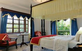 Palm Grove Cottages - Leisure Resort