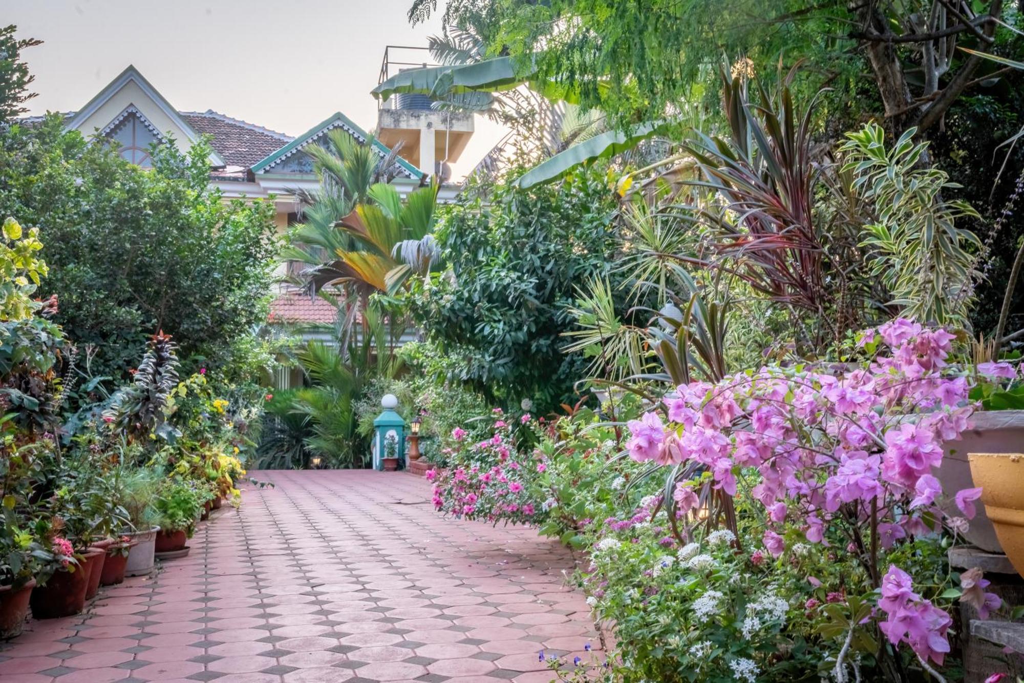 Palm Grove Cottages - Leisure Resort Benaulim Exterior photo